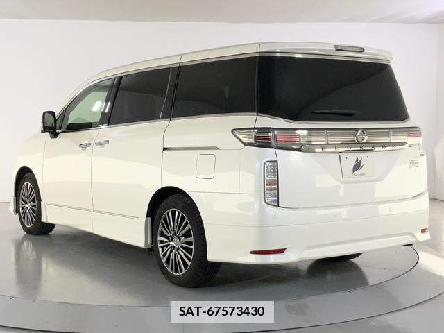 Nissan ELGRAND 2018-04 7936651-4