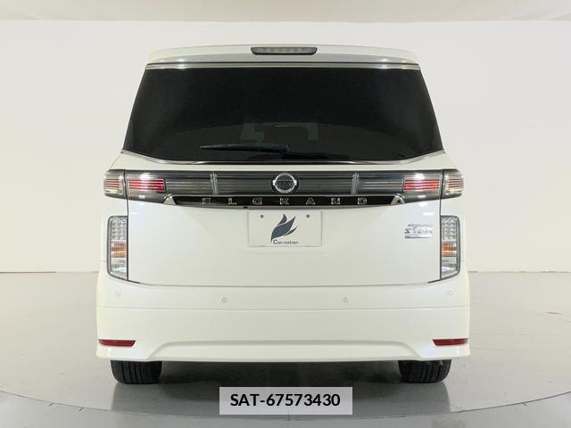 Nissan ELGRAND 2018-04 7936651-5