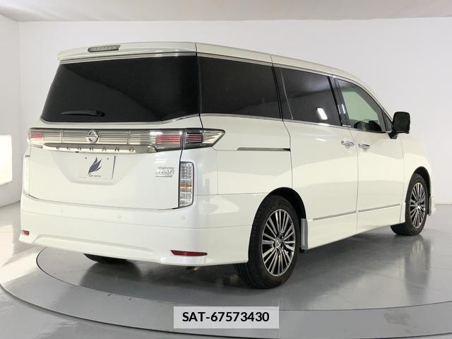 Nissan ELGRAND 2018-04 7936651-6