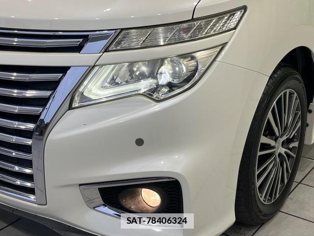 Nissan ELGRAND 2016-09 7936766-11