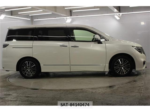 Nissan ELGRAND 2023-06 7936910-3