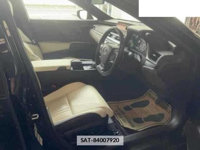 Lexus ES 2020-10 7936006-2