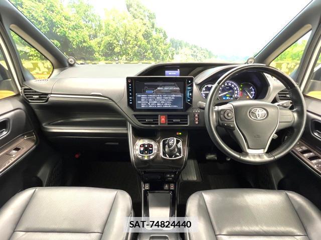 Toyota ESQUIRE 2018-03 7935584-1