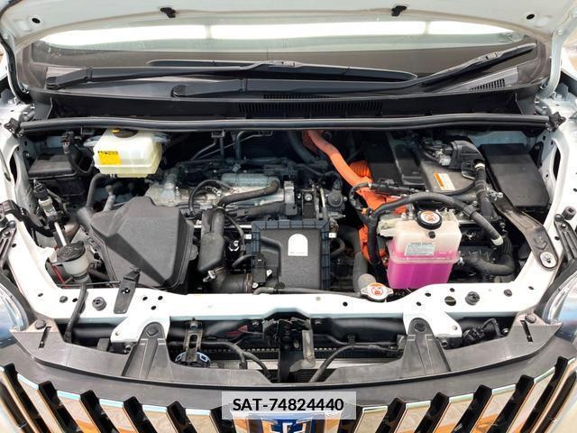 Toyota ESQUIRE 2018-03 7935584-17
