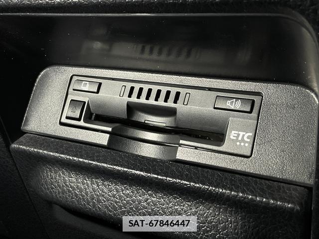 Toyota ESQUIRE 2019-02 7936649-17