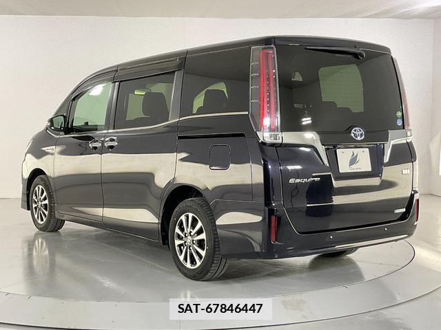 Toyota ESQUIRE 2019-02 7936649-4