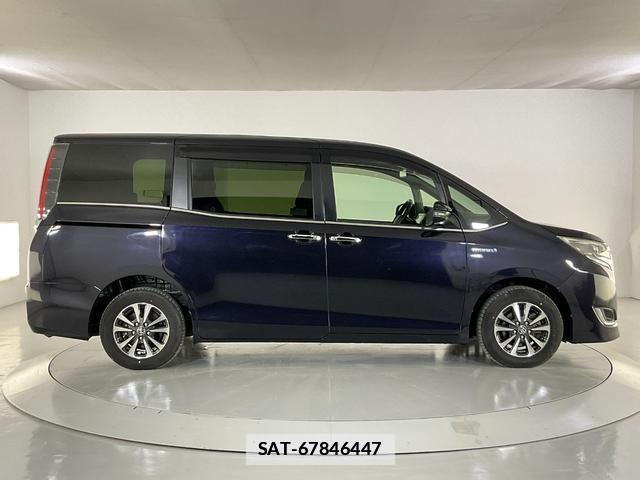 Toyota ESQUIRE 2019-02 7936649-7