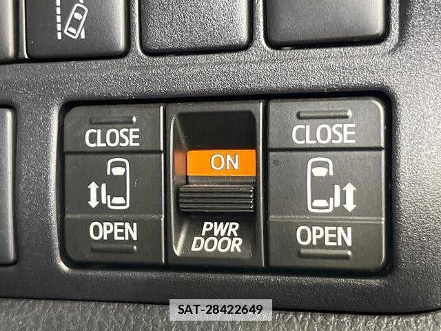 Toyota ESQUIRE 2019-03 7936778-5