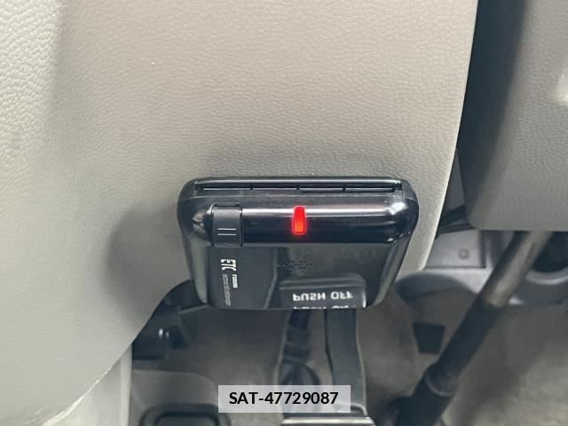 Suzuki EVERY WAGON 2011-09 7935923-11