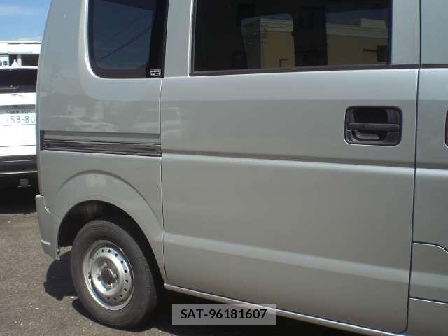Suzuki EVERY 2007-08 7933994-11