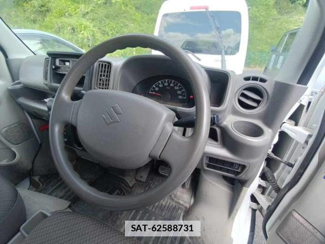 Suzuki EVERY 2020-05 7934156-2