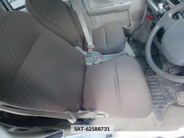 Suzuki EVERY 2020-05 7934156-3