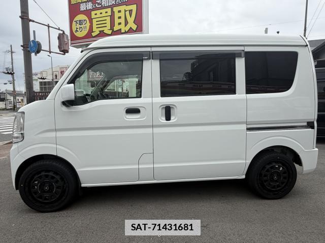 Suzuki EVERY 2023-02 7934373-8
