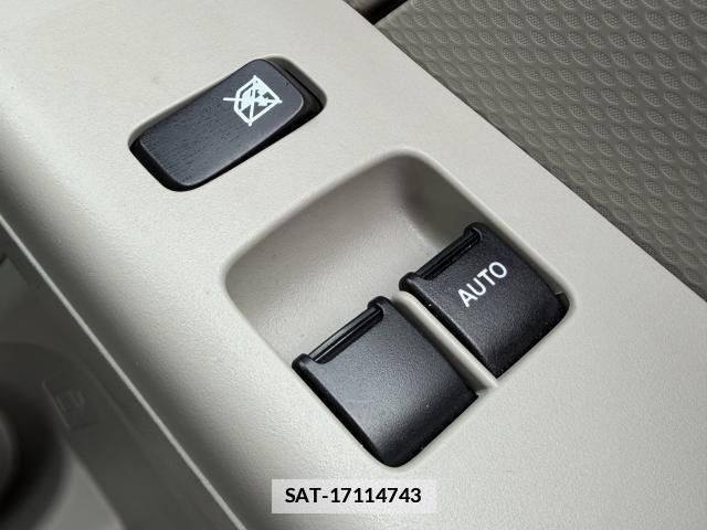 Suzuki EVERY 2023-11 7934374-13