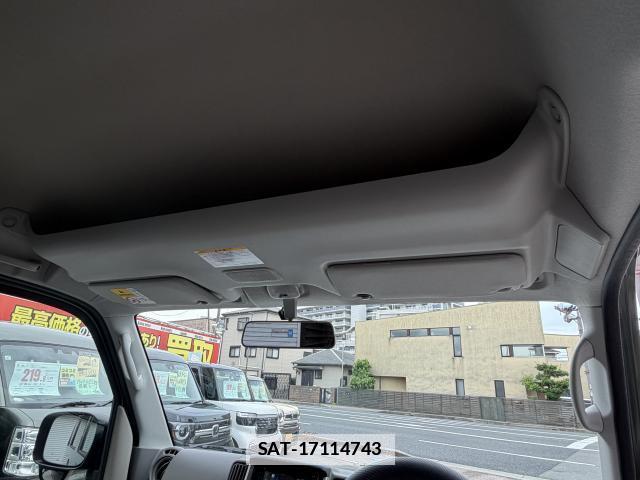Suzuki EVERY 2023-11 7934374-15