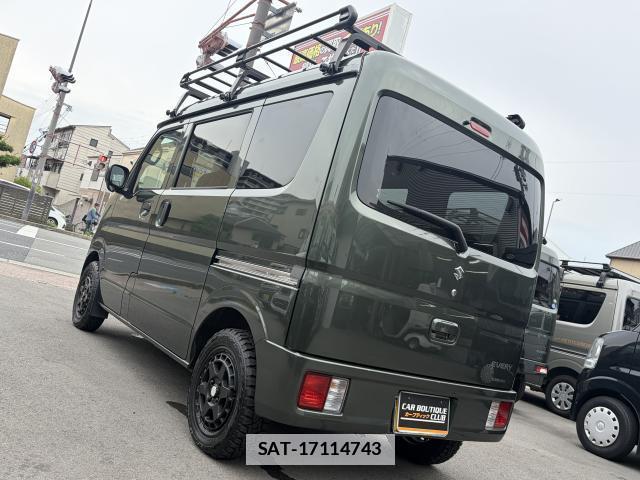 Suzuki EVERY 2023-11 7934374-19