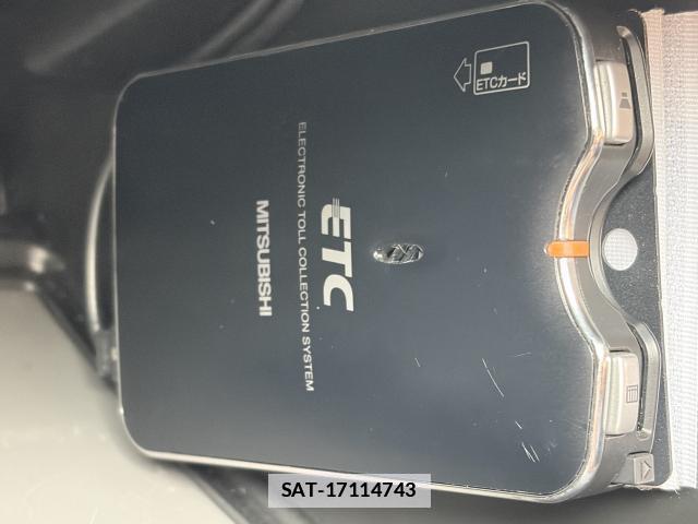 Suzuki EVERY 2023-11 7934374-7