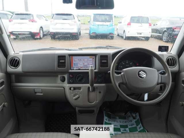 Suzuki EVERY 2010-02 7936255-5