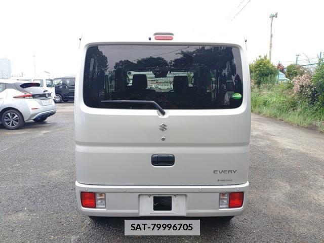 Suzuki EVERY 2020-06 7936371-3
