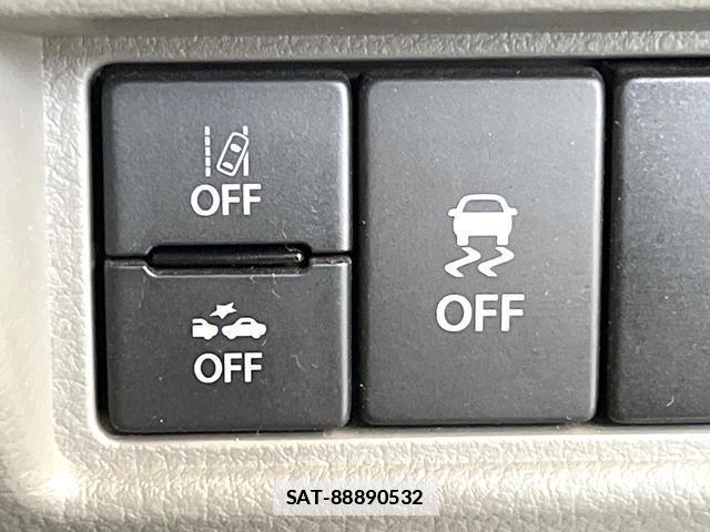 Suzuki EVERY 2022-06 7937233-3