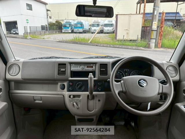 Suzuki EVERY 2012-03 7937285-2