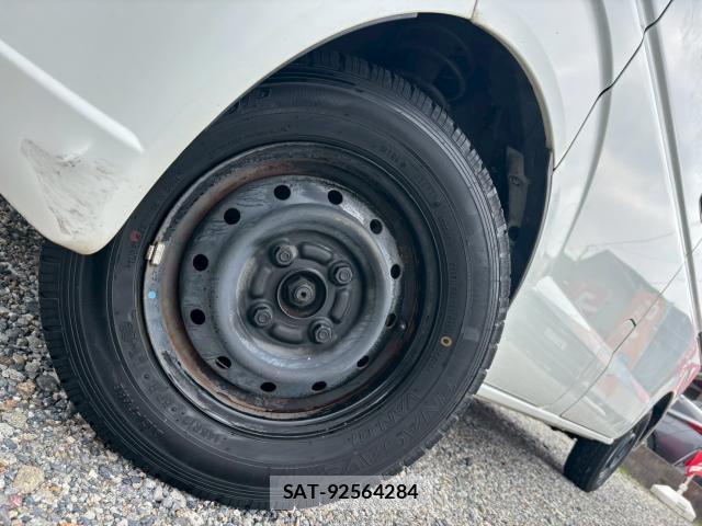 Suzuki EVERY 2012-03 7937285-8