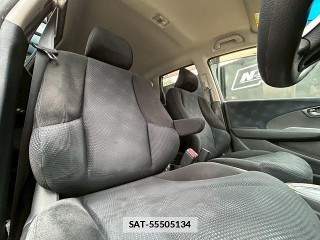 Honda FIT 2013-06 7935478-11
