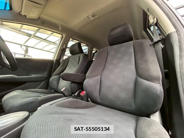 Honda FIT 2013-06 7935478-14
