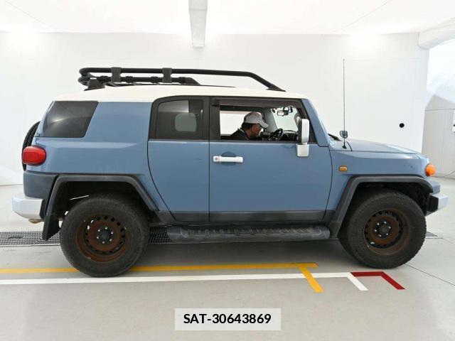 Toyota FJ CRUISER 2013-10 7936138-10