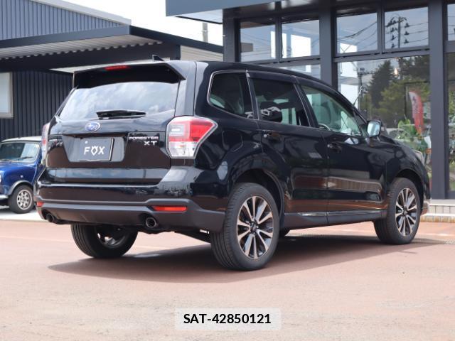 Subaru FORESTER 2018-01 7933813-1
