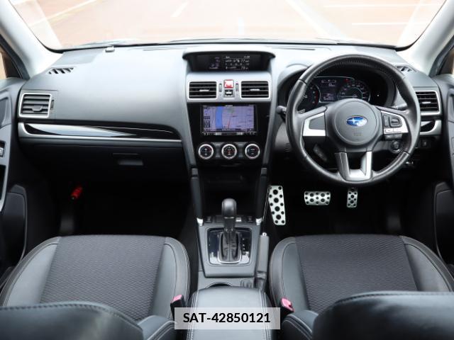 Subaru FORESTER 2018-01 7933813-3