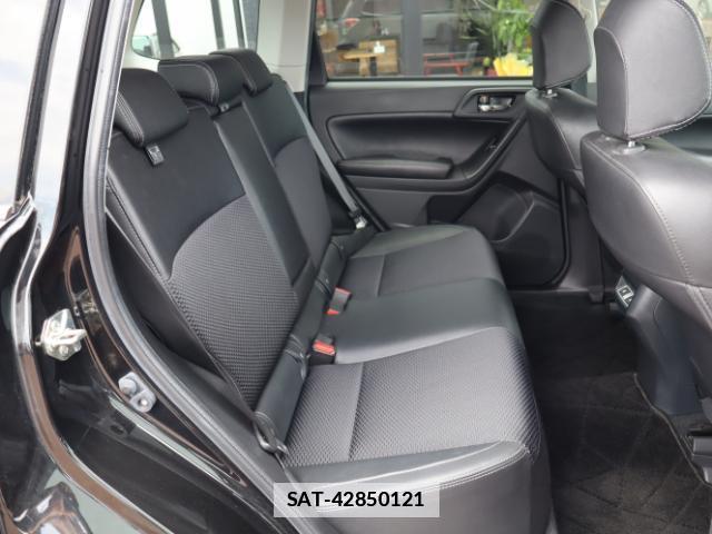Subaru FORESTER 2018-01 7933813-5
