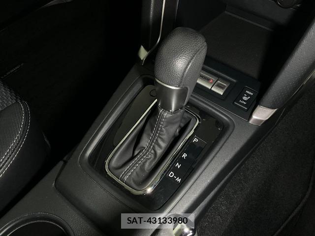 Subaru FORESTER 2018-02 7936647-18