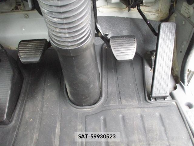 Isuzu FORWARD 2015-04 7934664-17