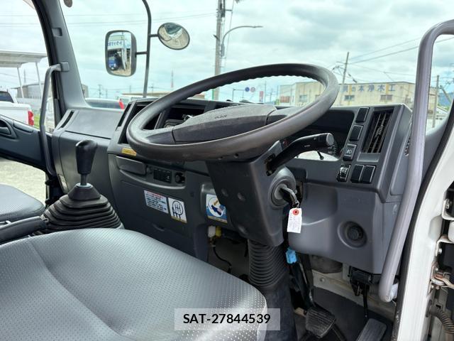 Isuzu FORWARD 2017-06 7935860-5