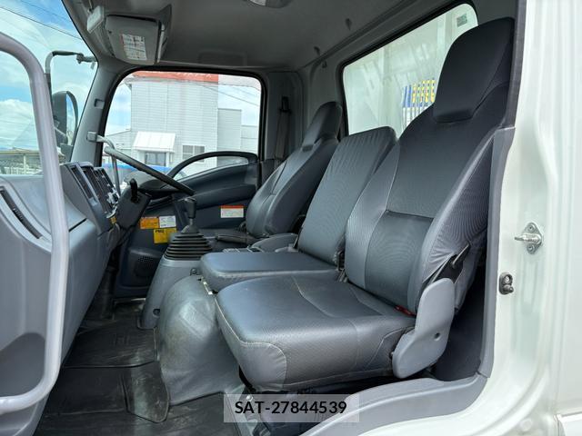 Isuzu FORWARD 2017-06 7935860-6