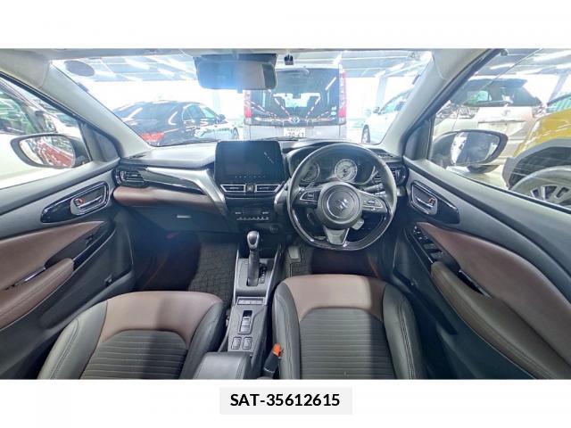 Suzuki Fronx 2025-03 7936623-3