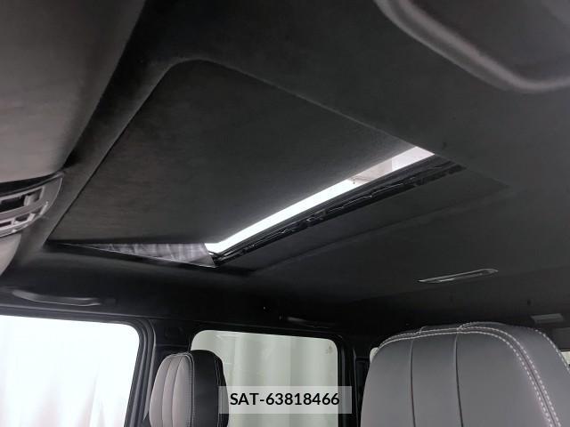 Mercedes Benz G-CLASS 2015-06 7937514-16