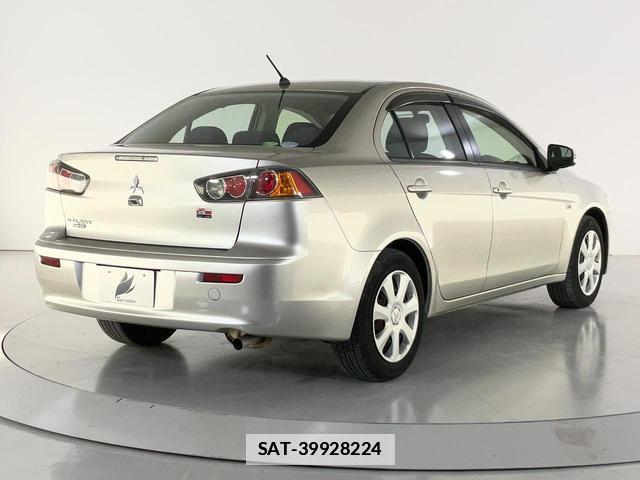 Mitsubishi GALANT FORTIS 2014-12 7936980-1