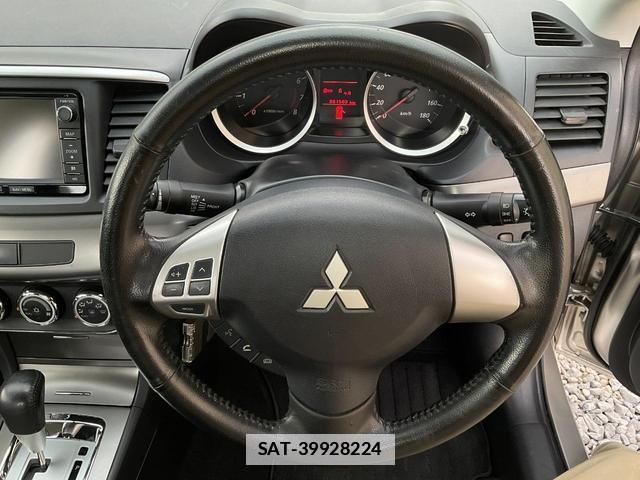 Mitsubishi GALANT FORTIS 2014-12 7936980-15