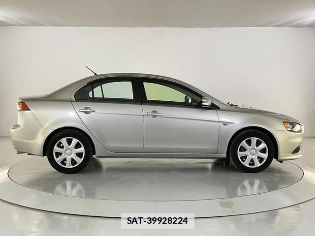 Mitsubishi GALANT FORTIS 2014-12 7936980-9