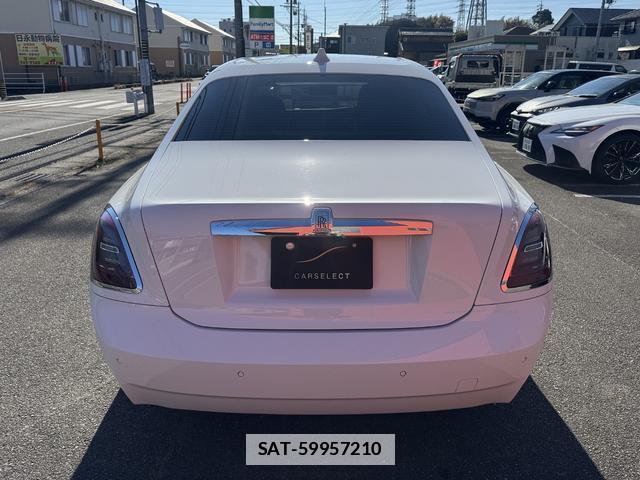 ROLLS-ROYCE GHOST 2021-09 7937437-10