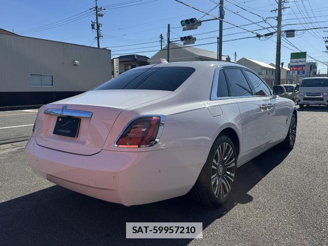 ROLLS-ROYCE GHOST 2021-09 7937437-3
