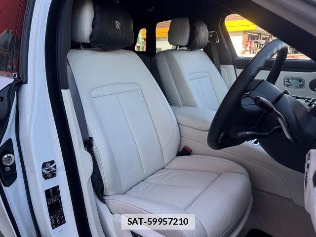 ROLLS-ROYCE GHOST 2021-09 7937437-6