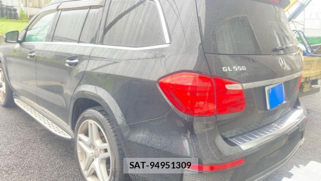 Mercedes Benz GL-CLASS 2013-04 7933999-13