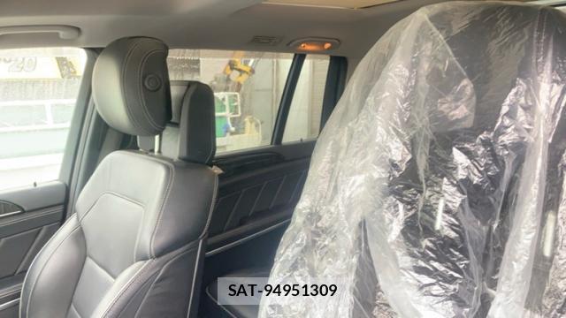 Mercedes Benz GL-CLASS 2013-04 7933999-3