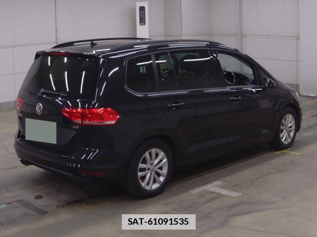 VolksWagen GOLF TOURAN 2016-02 7936516-1