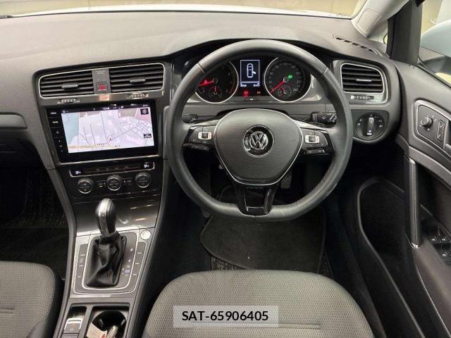 VolksWagen GOLF 2018-05 7935996-2