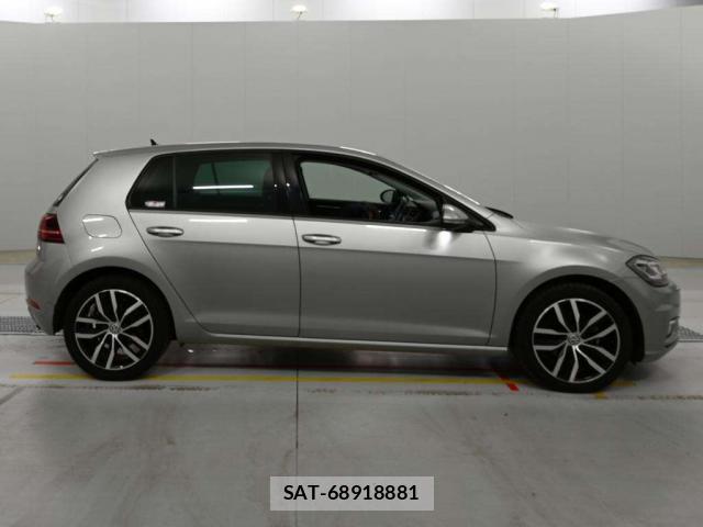 VolksWagen GOLF 2019-09 7936030-10