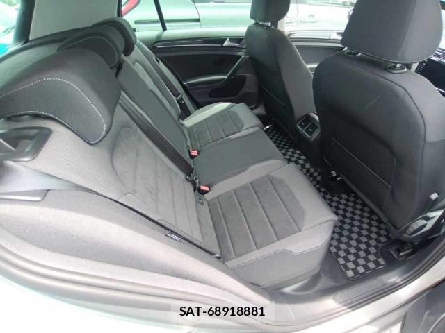VolksWagen GOLF 2019-09 7936030-4